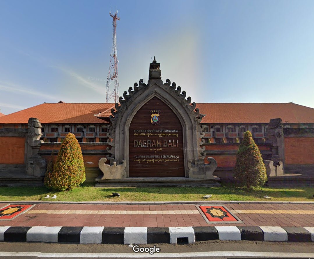 In this letter, the police will explain that they cannot provide the complete SKCK because you don’t have a KITAS, but they will confirm that you have been in Indonesia and have previously resided there.
