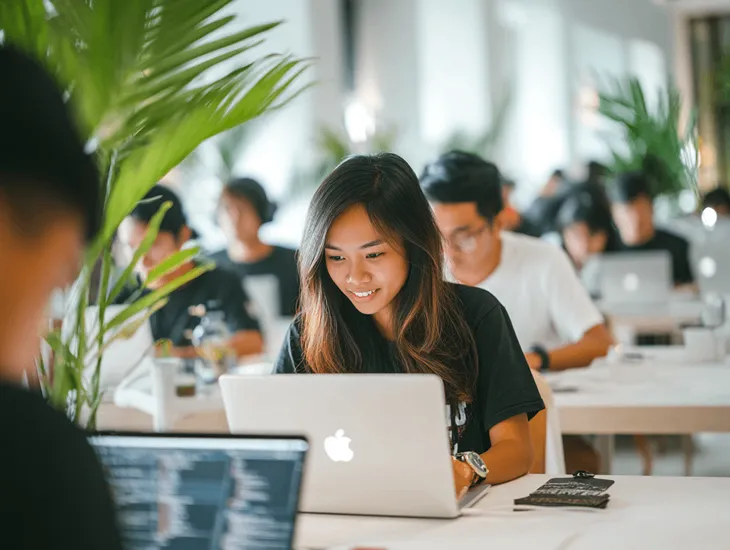 Apple Academy Bali Tech Careers 2025 – increased developer hiring, digital job expansion, and global innovation opportunities

